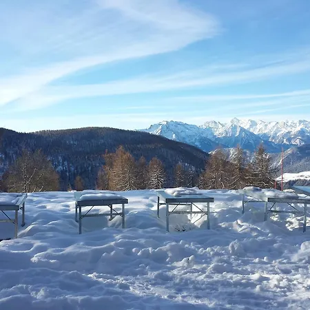 Rifugio Alpino L'ermitage 沙穆瓦